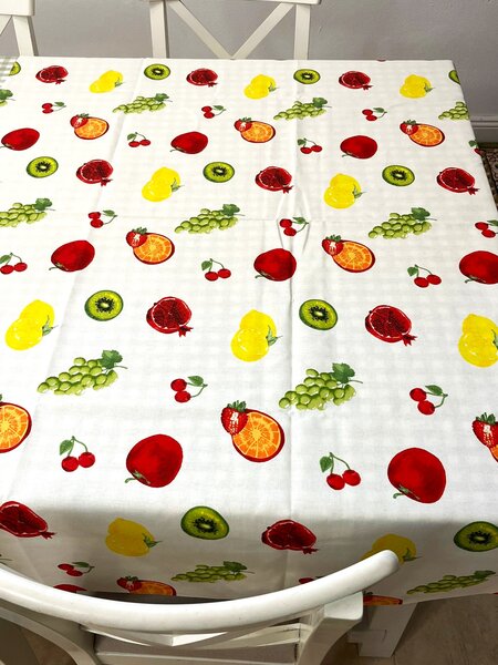Fata de masa, bumbac 100%, dimensiunea 125X150 cm, cod EH30A