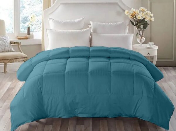 Pilota de iarna cu umplutura de lana, invelis damasc bumbac 100%, dimensiunea 180x210 cm, turcoaz