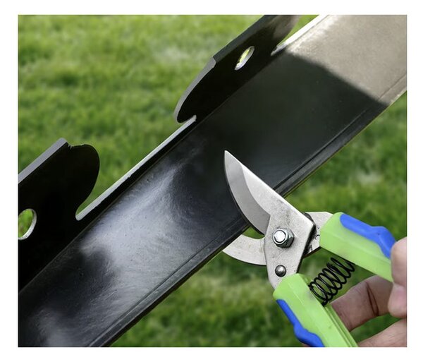 Bordura flexibile pentru gazon, lungime 10 m, latime 4 cm, PE, neagra