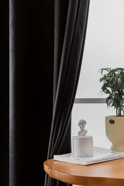 Draperie opaca neagra VELVET 140x270 cm Agatat: Rejansa