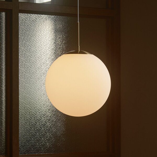 Nordlux Lampă suspendată Grant din alamă cu glob sticlă Ø 25cm, reglabil, Alb, Camera de zi / sufragerie, Sticlă