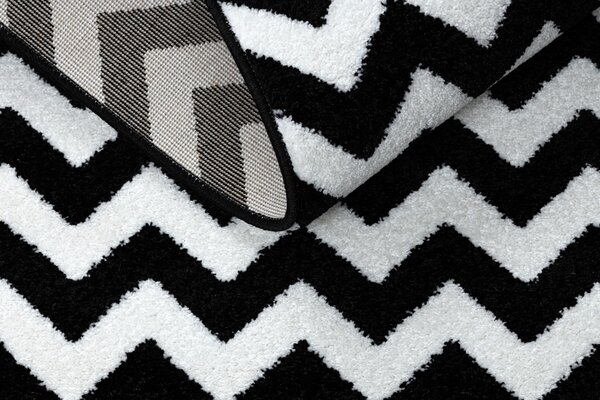 Covor Sketch - F561 cremă și negru- Zig Zag