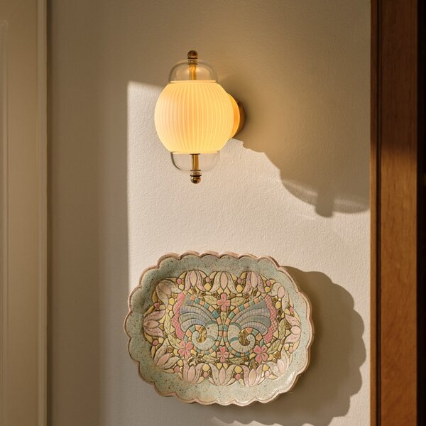 DESIGN BY US Aplică de perete Shahin, alb/transparent, sticlă suflată manual, G9, reglabil, Camera de zi / sufragerie, Sticlă, Design