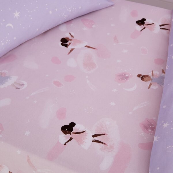Cearceaf pentru copii roz pentru pat dublu cu elastic 135x190 cm Dancing Fairies – Catherine Lansfield