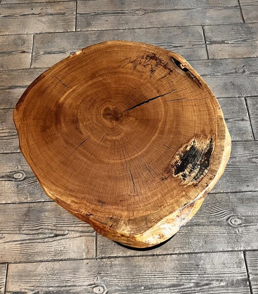 Măsuță cafea stejar cu subtile inserții de rășină 75x70x6 cm