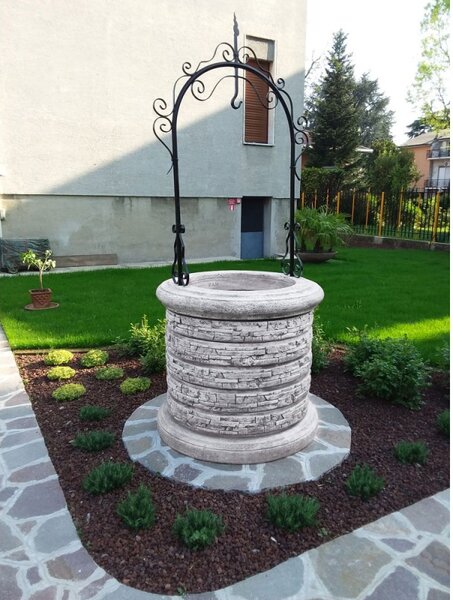 Fântână decorativă de grădină Vulcano, gri