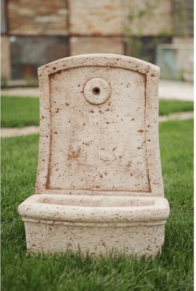 Fântână gradină din beton, Verona