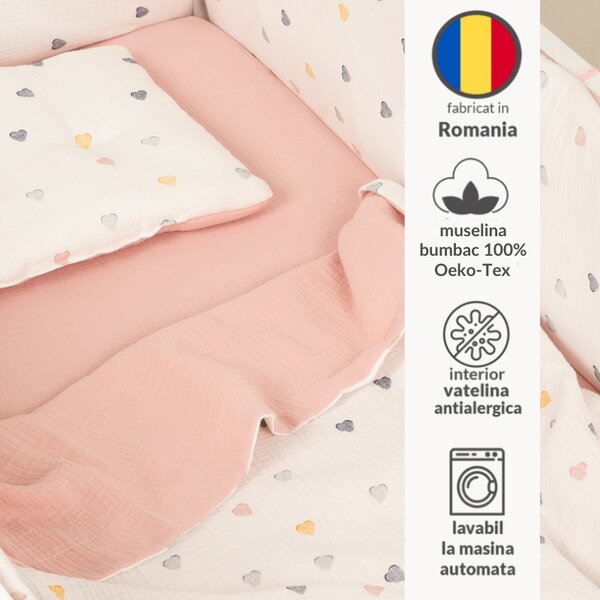 Lenjerie patut bebe 120x60 cm Kidizi Color Hearts din muselina dubla 5 piese – set complet cu aparatoare, cearsaf elastic, perna si paturica