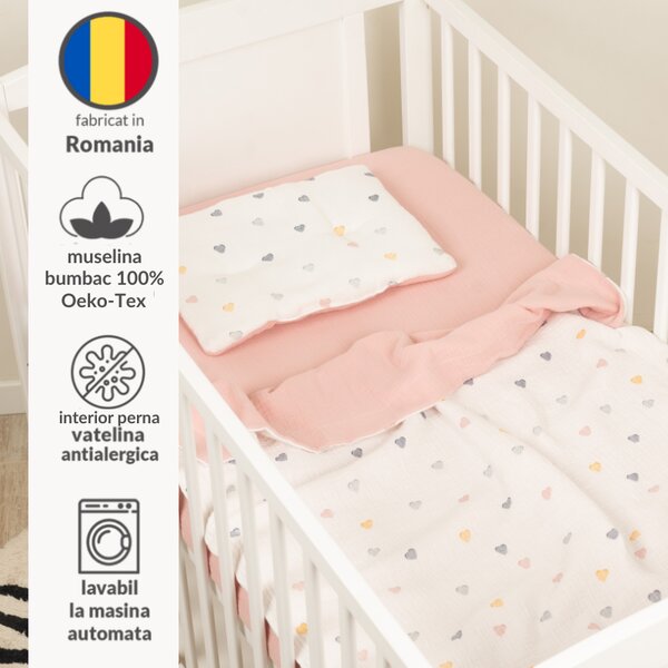 Lenjerie patut bebe 120x60 cm Kidizi Color Hearts din muselina dubla 3 piese – include cearsaf cu elastic, perna si paturica