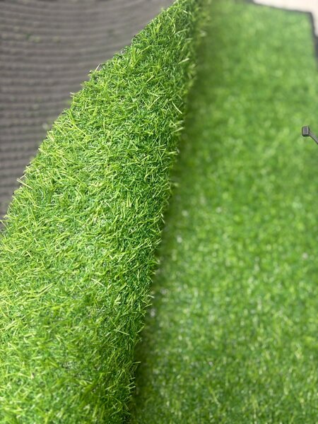 Gazon Artificial Leisure, Fir 15 mm, Verde, pentru Grădină, Curte, Terasă și Piscină 3 metri, 7 metri