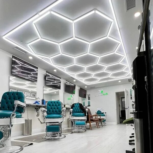 Panou LED tip fagure Aria – 600W, 243 × 483 cm