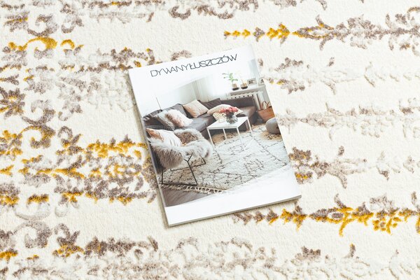 Covor CORE 241A Ornament Vintage - structural, două niveluri de lână, beige / aur