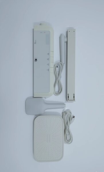 Coloană de duș termostat, afișaj digital, lumină LED ambientală, 4 funcții, butoane ca de pian, cap duș dreptunghiular, efect de ploaie, înălțime reglabilă, montare pe perete, Alb