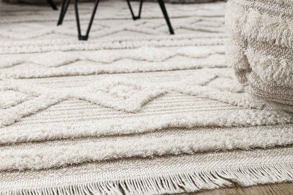 Covor ECO SISAL MOROC 22322 romburi, linii, boho franjuri - structural bej / cremă