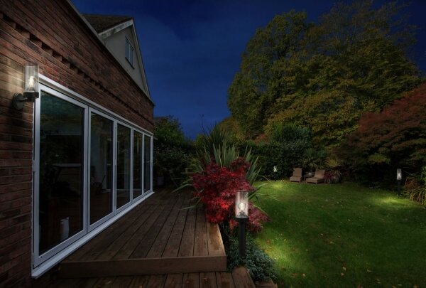 Lampă de exterior Ledvance AMBER 1xE27/20W/230V IP44