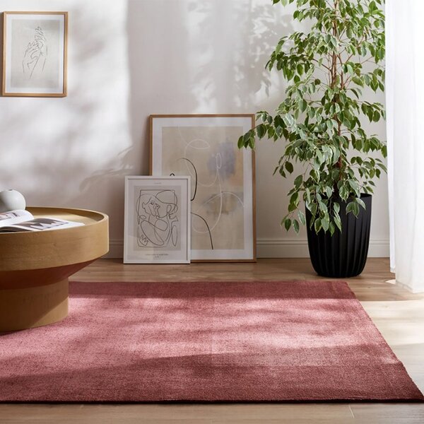 Covor Belgian Living Dormitor, Fargo 71501 010, Bordo Set 80x150 cm -2 buc si 200 x 290 cm -1 buc 80 x 150 -2/ 200 x 290 -1