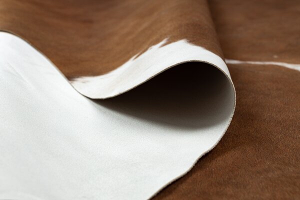 Covor Artificial Cowhide, Vaca G5070-2 maro alb din piele