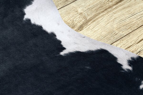 Covor Artificial Cowhide, Vaca G5070-3 negru alb din piele