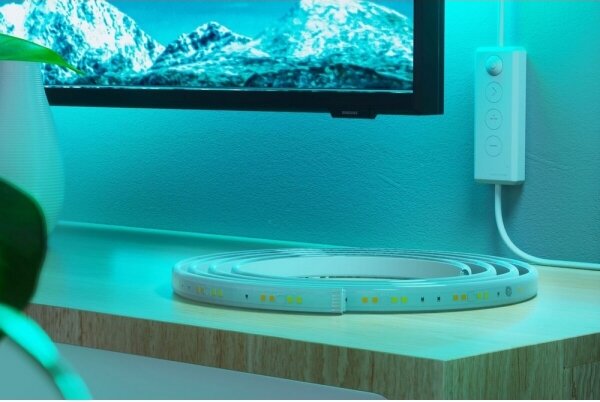 Bandă LED RGB de extindere 1 m LED/23W/230V Nanoleaf NL55-0001LS-1M