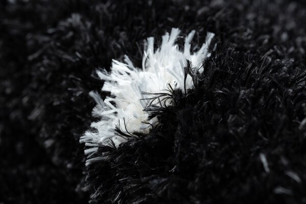 Covor FLUFFY 2370 shaggy puncte - antracit / alb