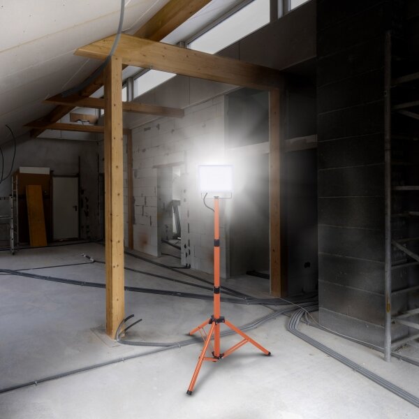 Proiector LED cu suport Solight WM-50W-FVQ LED/50W/230V 4000K IP65