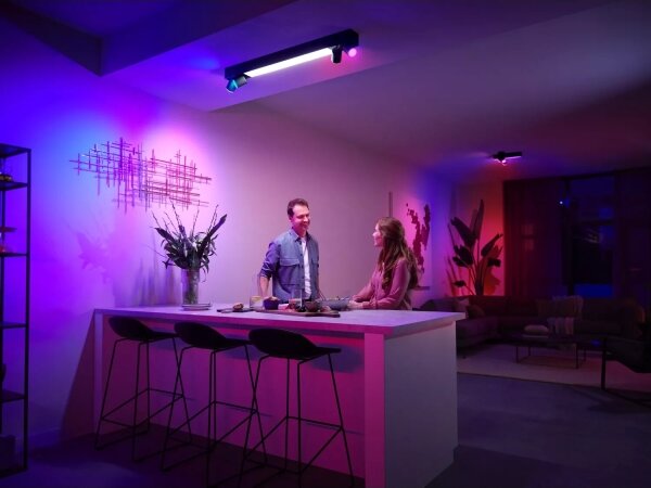 Philips Hue CENTRIS LED RGBW spot reglabil 4xGU10/4,2W + LED/11W