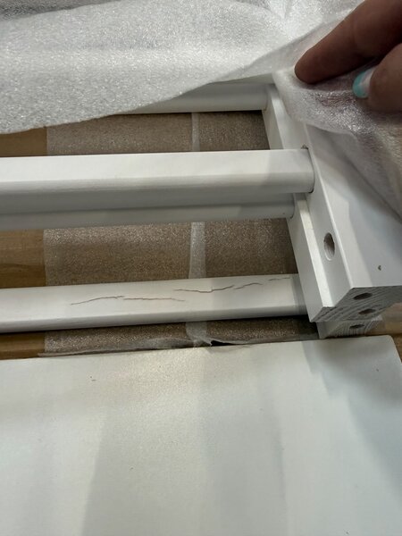 RESIGILAT Patut din lemn masiv 120x60 cm Bria alb si saltea cocos LUX 120x60x9 cm, reglabil pe 3 nivele, certificat EN71