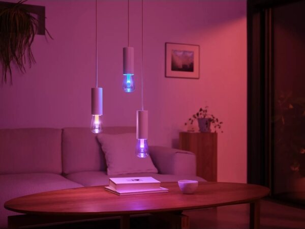 Bec LED RGBW dimabil Philips Hue White And Color Ambiance E27/6,8W/230V