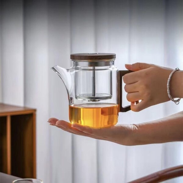 Ceainic ,ZEN FLOW 650 ml cu infuzor si sistem cu buton, sticla borosilicata
