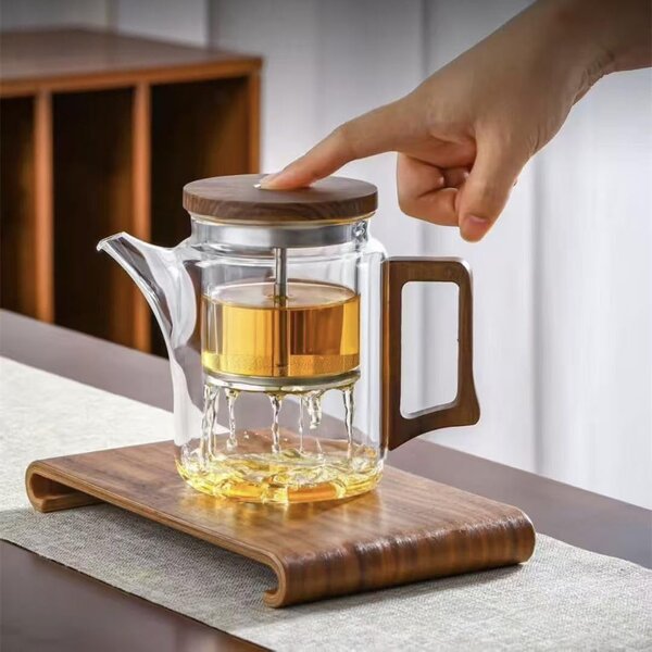 Ceainic ,ZEN FLOW 650 ml cu infuzor si sistem cu buton, sticla borosilicata