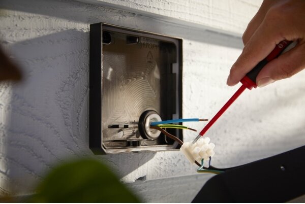 Philips - LED RGB Proiector exterior Hue DISCOVER 2xLED/15W/230V IP44