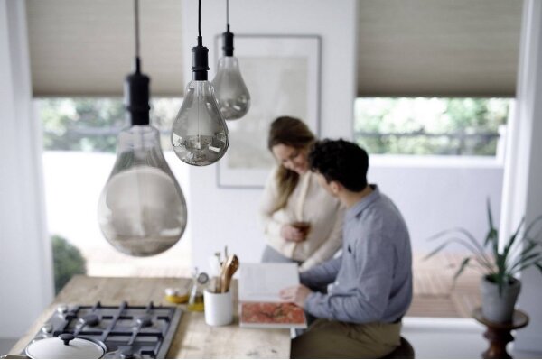 Bec dimmabil LED SMOKY VINTAGE Philips A160 E27/6,5W/230V 4000K