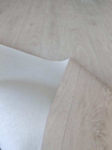 Covorul PVC linoleum Brown Board 82-20, Latimi 2 m, 2.5 m, 3 m , Suport pasla, Gri 2 x 2 m
