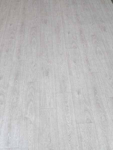 Covorul PVC linoleum Brown Board 82-20, Latimi 2 m, 2.5 m, 3 m , Suport pasla, Gri 2 x 2 m