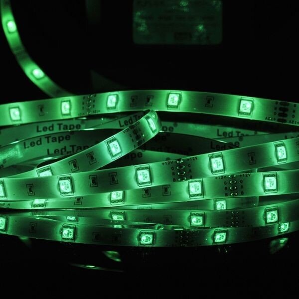 Banda LED RGB reglabilă exterior 5m LED/14W/12V IP65 + telecomandă
