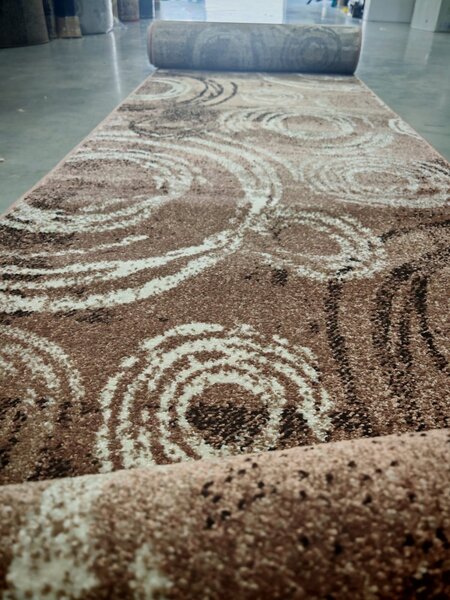 Model Mira 24010 132, Traversa festonata Latime 120 cm, Maro 120 x 600