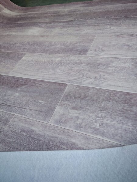 Covorul PVC linoleum Bern Oak 94-3, 1.5 m, 2 m, 2.5 m, 3 m, Gri, Suport Pasla 1.5 x 2 m