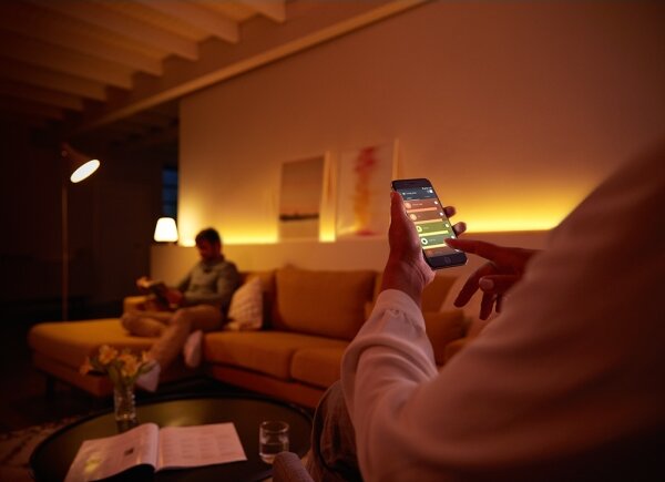 SET 2x LED Bec dimmabil Philips Hue WHITE E14/5,5W/230V 2700K