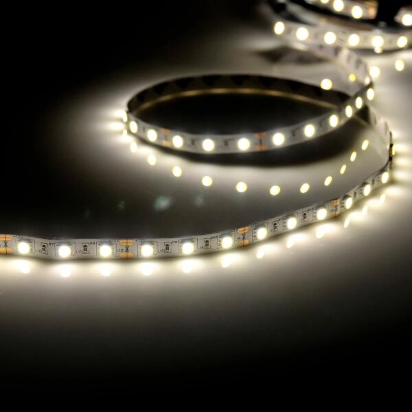 Bandă LED 5m LED/10W/12V IP20 albă