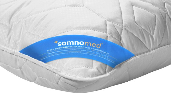Perna Somnomed Antimicrobiana lavabila la 95 C - 50 x 70 cm, ambalata la geanta cu manere