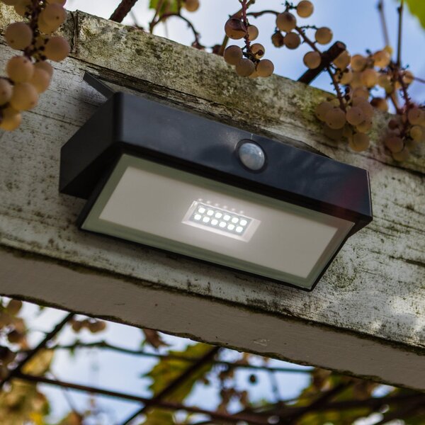 LUTEC Lampă de perete exterioară cu LED și panou solar ARROW, gri închis, 18 cm,, Gri, Aluminiu, Modern