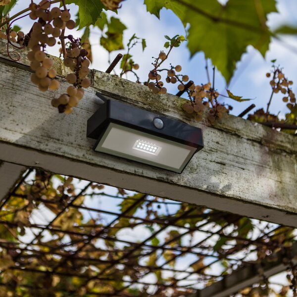 LUTEC Lampă de perete exterioară cu LED și panou solar ARROW, gri închis, 18 cm,, Gri, Aluminiu, Modern