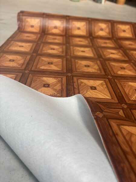 Covorul PVC linoleum Victoria, Latimi 1.5 m 2m , Maro, Suport Pasla 200 x 200