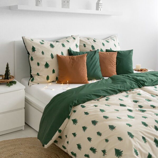Goldea lenjerie de pat din 100% bumbac duo - brazi pe bej natural cu verde închis 150 x 200 și 50 x 60 cm
