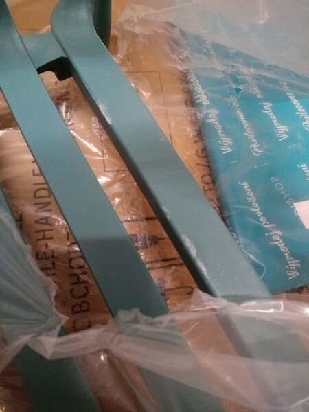 Reducere Scaun din plastic TREGO cu brate, albastru calitatea II