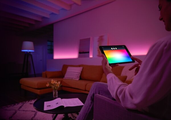 Bec LED dimabil Philips Hue White And Color Ambiance GU10/4,3W/230V
