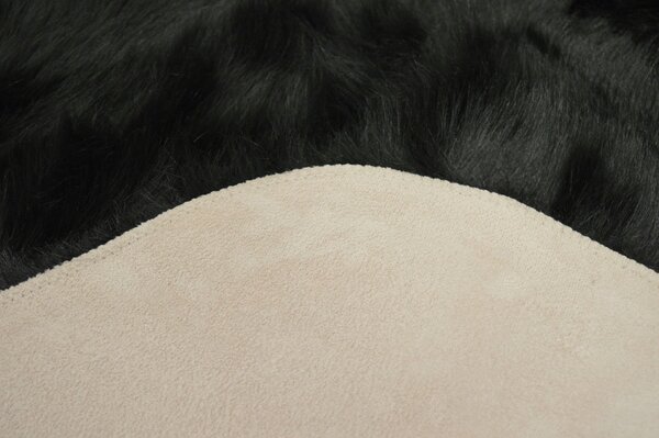 Covor de blana KiNZLER negru 70/110 cm