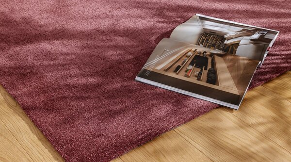Covor Belgian Living Dormitor, Fargo 71501 010, Bordo Set 80x150 cm -2 buc si 200 x 290 cm -1 buc 80 x 150 -2/ 200 x 290 -1