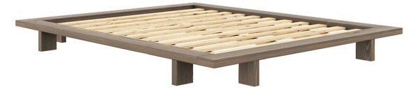 Pat matrimonial maro din lemn masiv de pin cu somieră 160x200 cm Japan – Karup Design