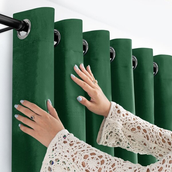 Draperie verde dimout (semi-opacă) din catifea 140x175 cm Velto – Filumi